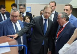 Денис Мантуров обсудил развитие промышленности и кадрового потенциала Рязанской области на встрече с губернатором